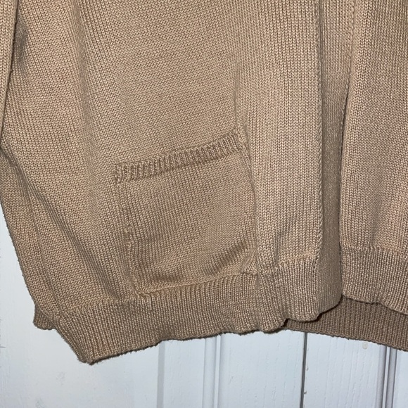 BEIGE CROPPED CARDIGAN SWEATER - Picture 3 of 6